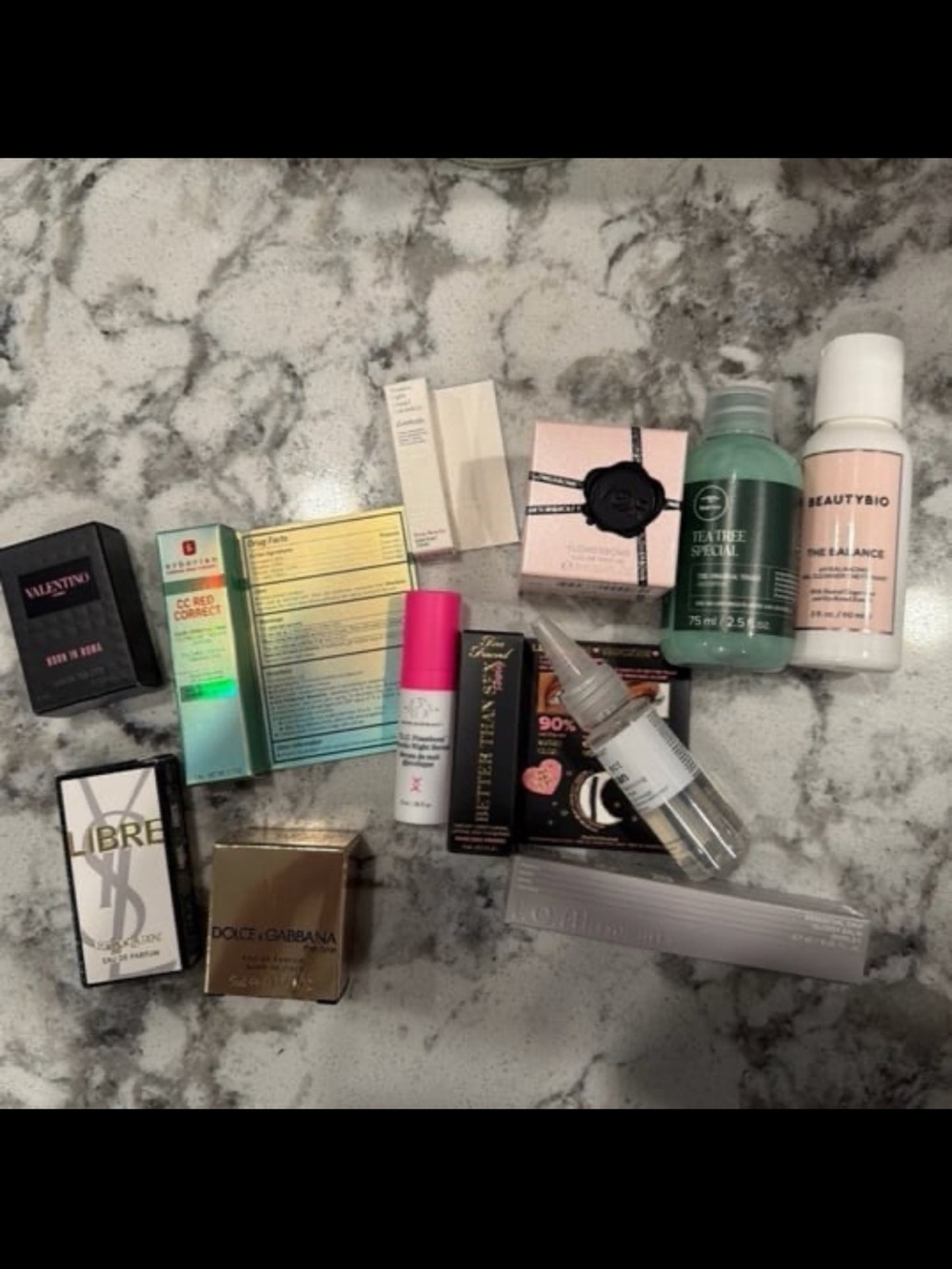 12 piece makeup, fragrance and skincare bundle